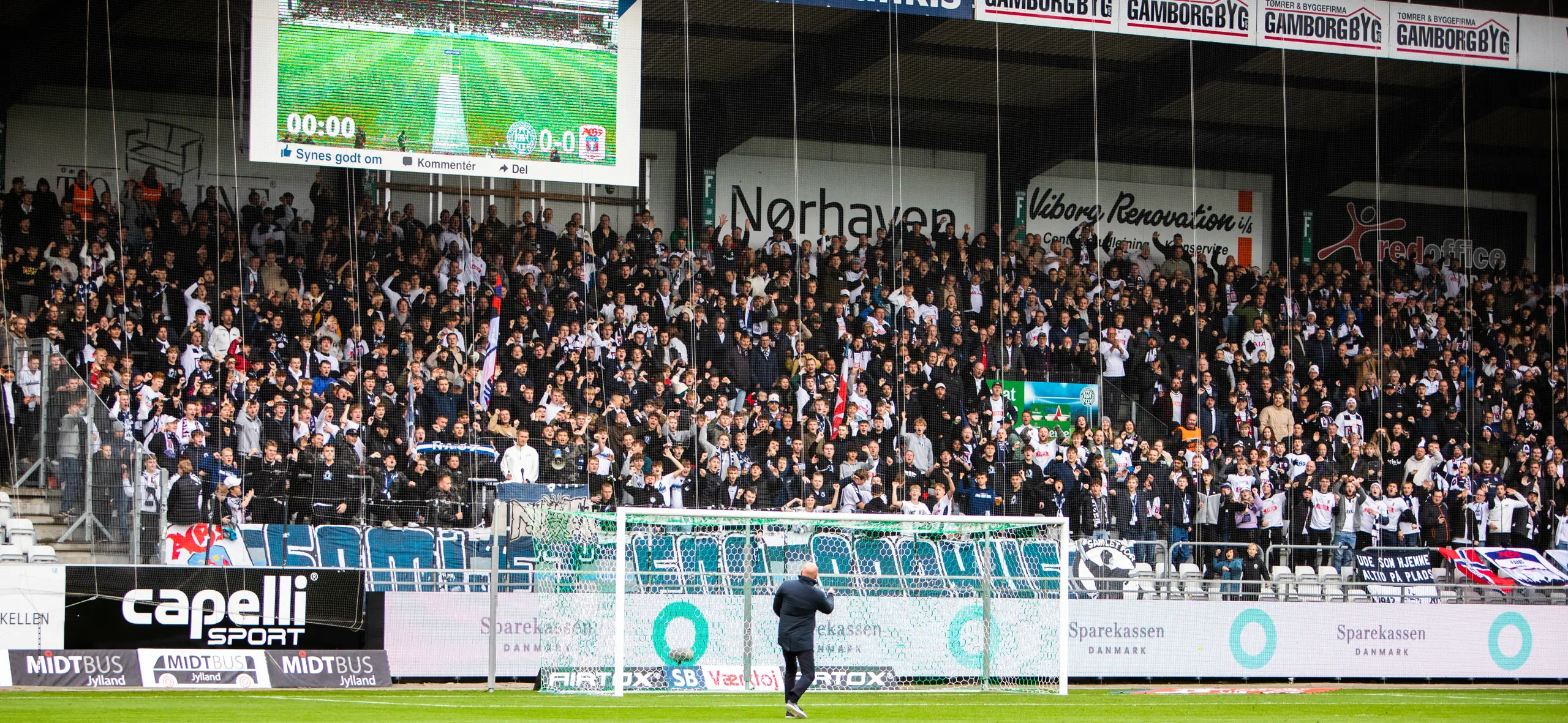 SAMMEN OM KLUBBEN TAG MED TIL