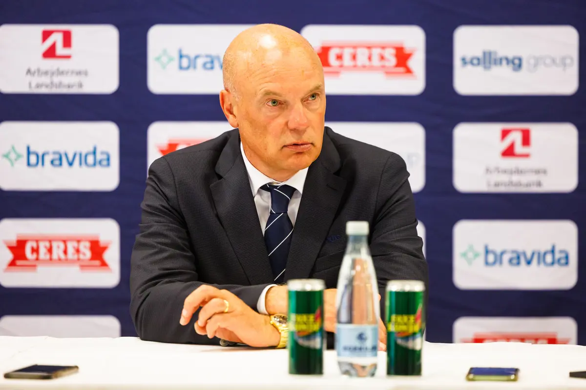 UWE RÖSLER PROUD OF HIS TEAM AFTER VICTORY